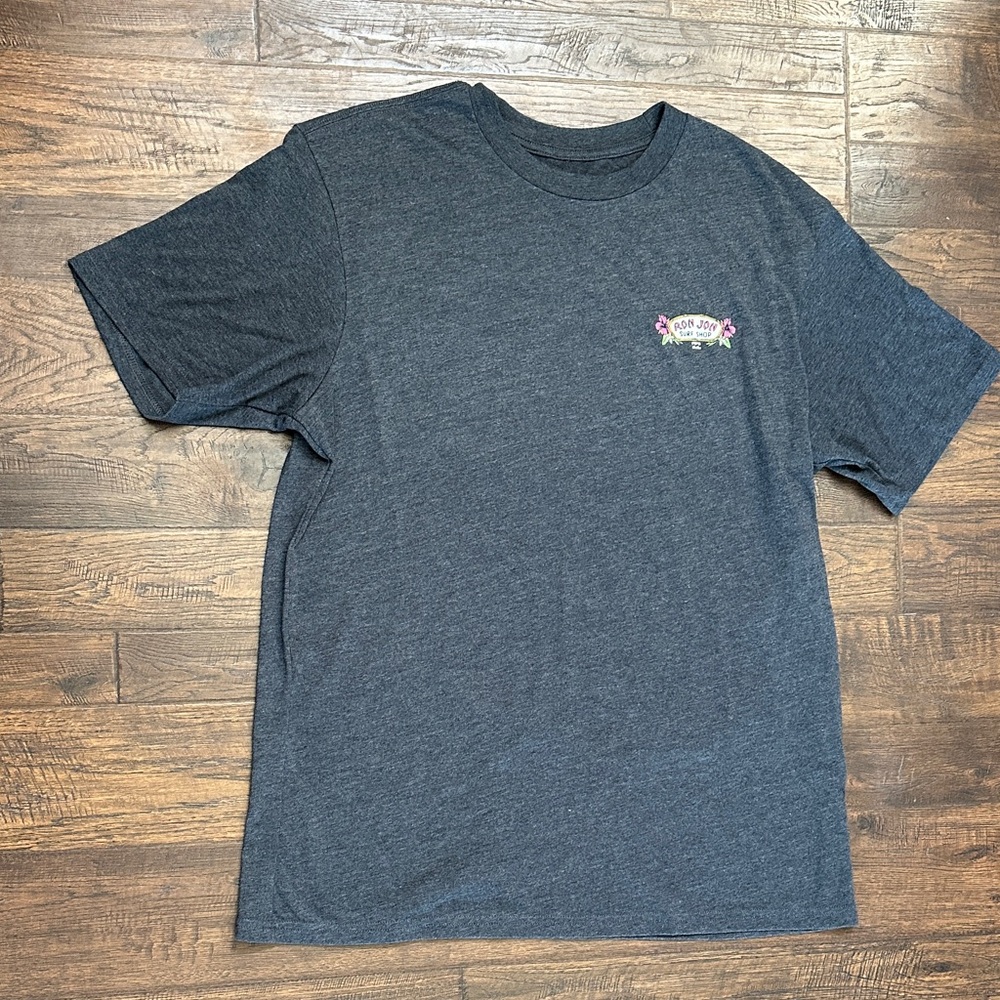 Ron Jon Hidden Tiki Tee Charcoal Short Sleeve Logo Tee XL NWOT Small logo front - Picture 3 of 12
